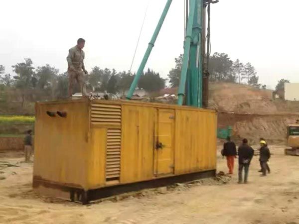 会理如何判断水冷式机油散热器密封件是否需要更换？